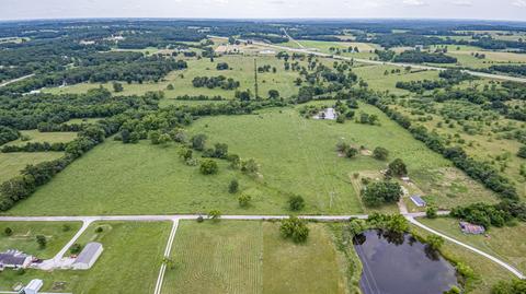 772 E 395th Rd, Dunnegan, MO 65640 photo 1