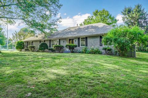2109 E Ridgewood Dr, Springfield, MO 65804 photo 1