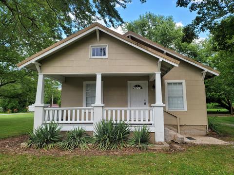 1004 S Rinker Ave, Aurora, MO 65605 photo 1
