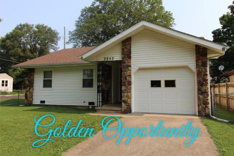 3045 W College St, Springfield, MO 65802 photo 1