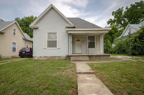 807 W Brower St, Springfield, MO 65802 photo 1
