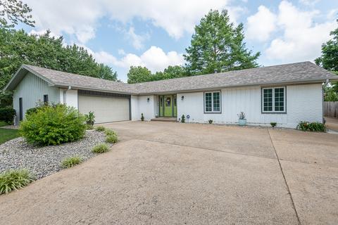 1785 E Lafayette Ct, Springfield, MO 65804 photo 1