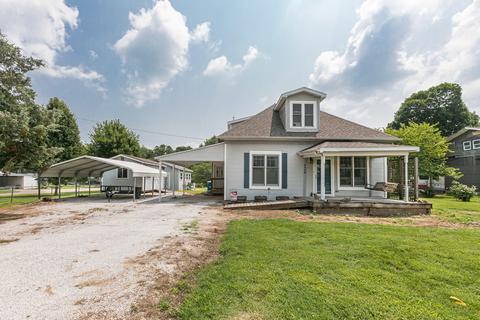 3136 N Barnes Ave, Springfield, MO 65803 photo 1