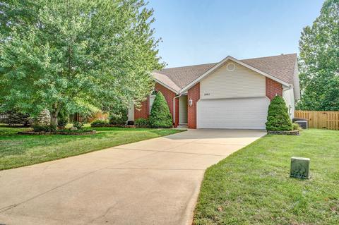 1001 W Thorngate Dr, Ozark, MO 65721 photo 1