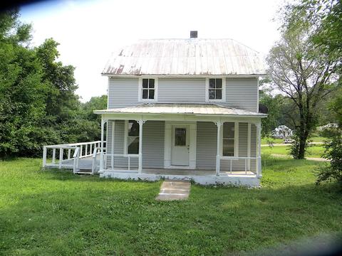 780 Walker Ave, Mammoth Spring, AR 72554 photo 1