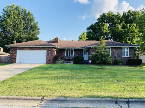 1850 E Wheatridge Dr, Springfield, MO 65803 photo 1