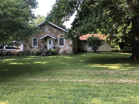 420 W Dunn, Monett, MO 65708 photo 1