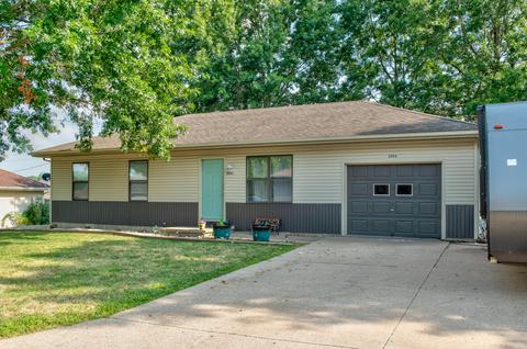 2006 E Sandlewood St, Republic, MO 65738 photo 1