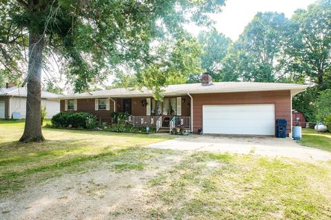 923 S Oak St, Buffalo, MO 65622 photo 1