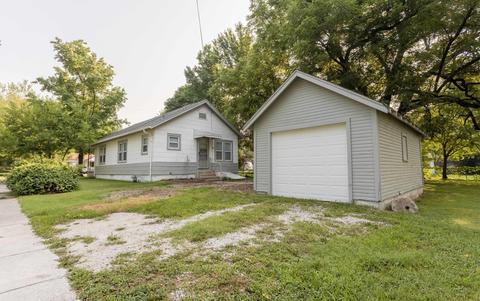 1634 W Lynn St, Springfield, MO 65802 photo 1