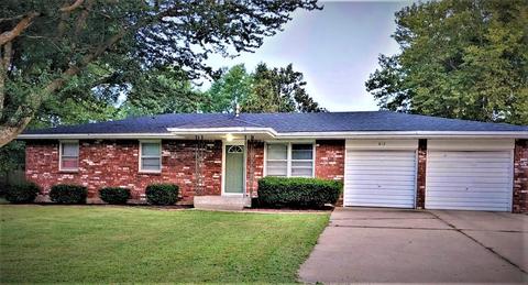 812 E Hadley St, Aurora, MO 65605 photo 1