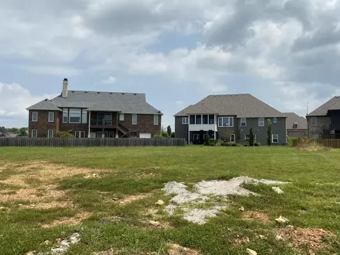 833 E Abbey Ct, Nixa, MO 65714 photo 1