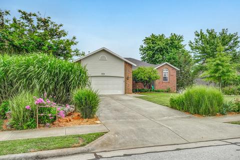 806 S Berry Ln, Willard, MO 65781 photo 1