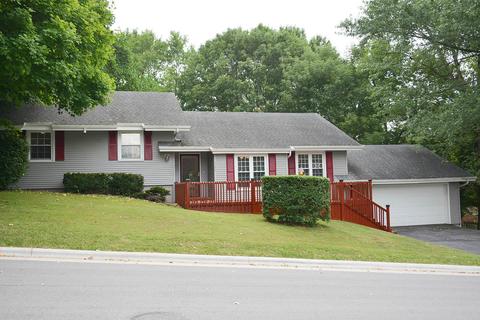 1104 E Melanie Ln, Ozark, MO 65721 photo 1