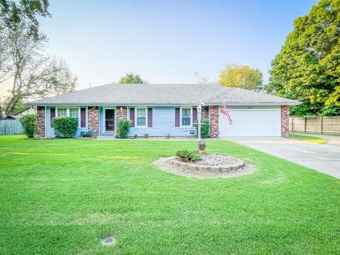 2229 W Cynthia St, Springfield, MO 65810 photo 1