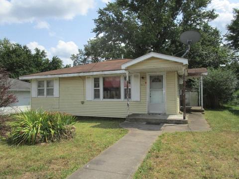 311 W 1st St, Mountain View, MO 65548 photo 1