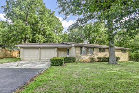 2427 E Bagnell St, Springfield, MO 65804 photo 1