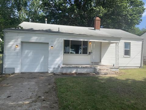 1467 E Brower St, Springfield, MO 65802 photo 1