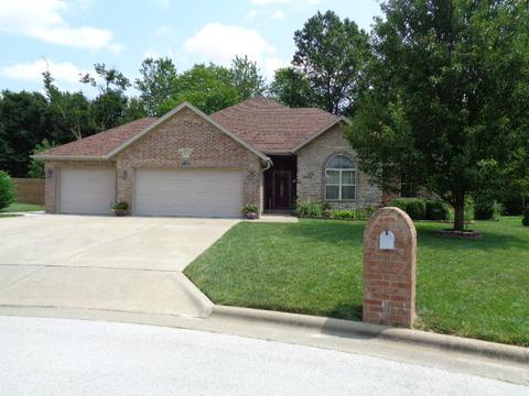 5812 N Seacrest Dr, Ozark, MO 65721 photo 1