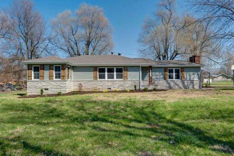 3145 W Seminole St, Springfield, MO 65807 photo 1