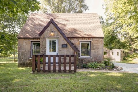 2750 W Water St, Springfield, MO 65802 photo 1