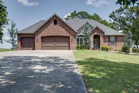 210 Lookout, Branson, MO 65616 photo 1