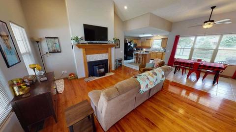 2317 E Logan St, Republic, MO 65738 photo 1