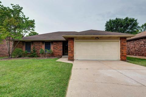 858 W Lois St, Springfield, MO 65807 photo 1