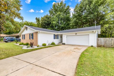 3244 W Camelot Ct, Springfield, MO 65807 photo 1