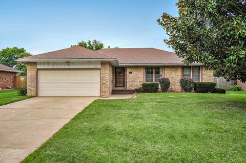 829 E Powell St, Springfield, MO 65807 photo 1