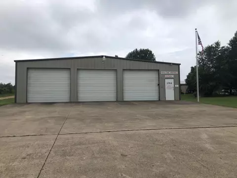 1752 W Tracker Rd, Nixa, MO 65714 photo 1