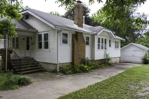 952 E Loren St, Springfield, MO 65807 photo 1