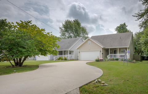 314 W Olive St, Republic, MO 65738 photo 1