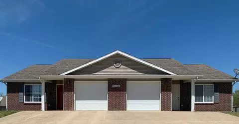 24418 Tupelo Ln, Saint Robert, MO 65584 photo 1