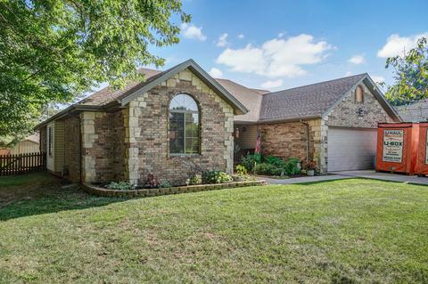 3676 W Maplewood St, Springfield, MO 65807 photo 1