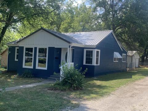 437 W Dunn, Monett, MO 65708 photo 1