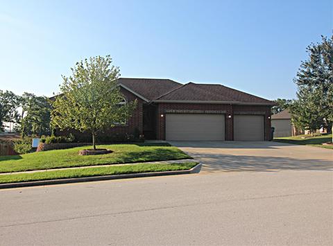 702 E Windmill Dr, Ozark, MO 65721 photo 1