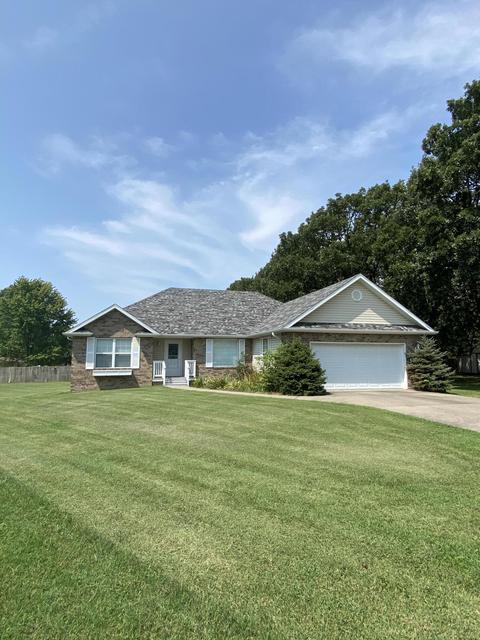1384 Cherokee Ct, Marshfield, MO 65706 photo 1