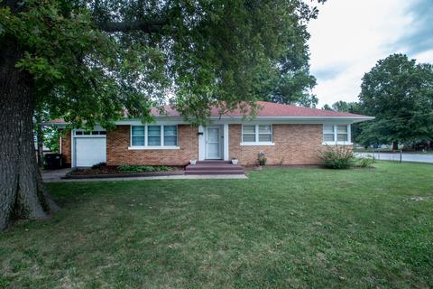 539 E Washington, Marshfield, MO 65706 photo 1