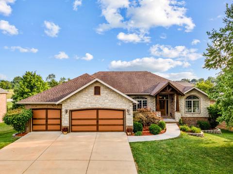 2214 E Hawkins Ct, Ozark, MO 65721 photo 1