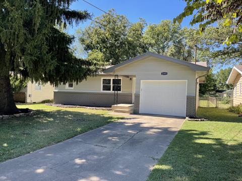 2103 S Wedgewood Ave, Springfield, MO 65807 photo 1