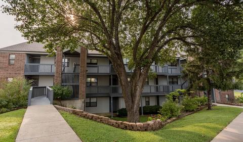 128 Bunker Ridge Dr #3, Branson, MO 65616 photo 1