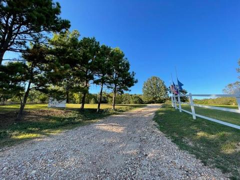 14527 Berry Rd, Cabool, MO 65689 photo 1