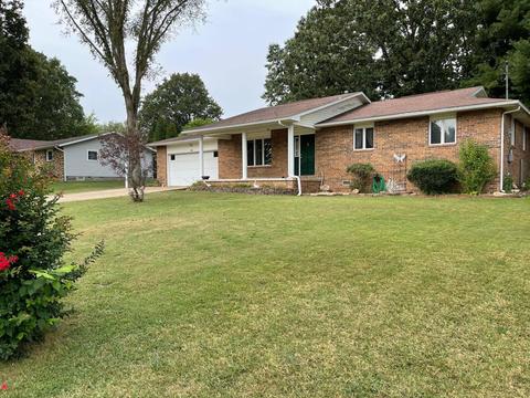2103 Oakridge Dr, Ava, MO 65608 photo 1