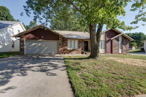 1307 W Riverside St, Springfield, MO 65807 photo 1
