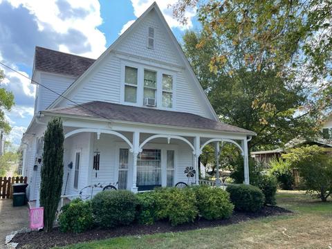 841 Chestnut St, Thayer, MO 65791 photo 1