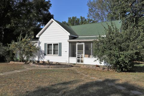 1412 4th St, Monett, MO 65708 photo 1