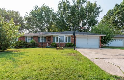 804 E Greenwood St, Springfield, MO 65807 photo 1