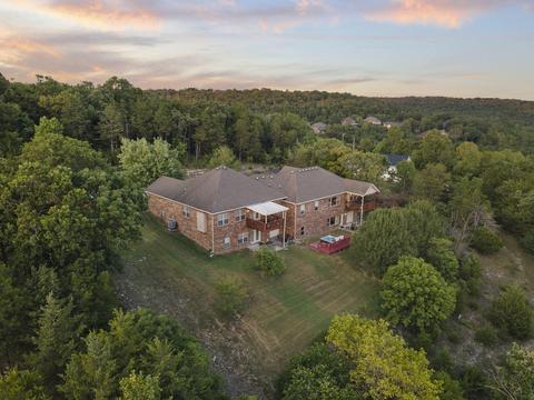 164 166 Deer Valley Dr, Branson, MO 65616 photo 1