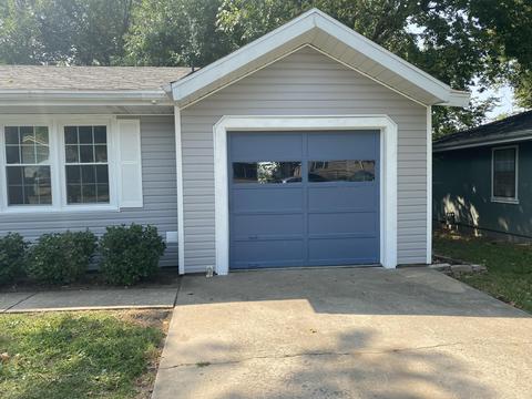 309 N Meadowview Ave, Springfield, MO 65802 photo 1
